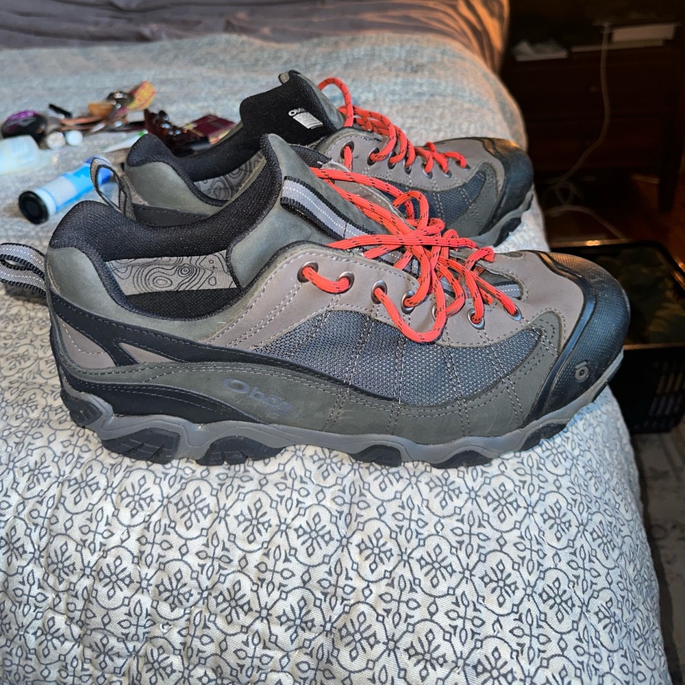 Oboz mens hiking shoes